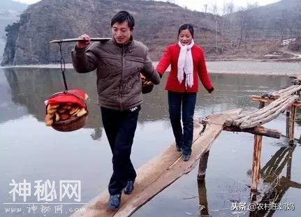 农村结婚第二天回娘家，夫妻不能同床睡？这种风俗大家觉得好不好-5.jpg