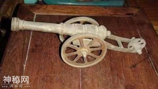 300年前，皇帝流放中国一位奇人，不然中国武器将领先全世界-5.jpg