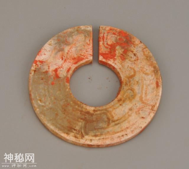 陕西刘家洼考古最新出土铜鼎、金器亮瞎眼：又找到新的“芮公”“芮太子”！-7.jpg