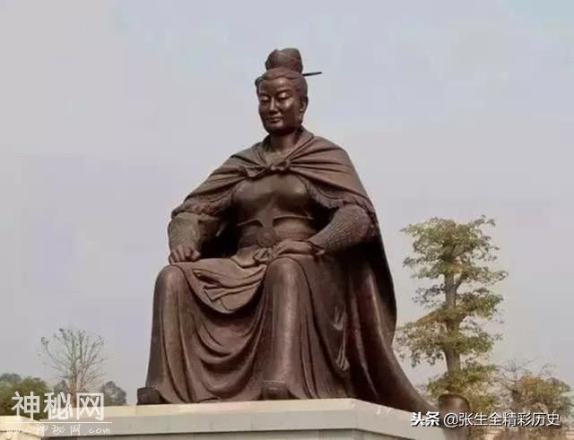 无论中原王朝经历了多少朝代，此女都带岭南部众追随，初心不改-1.jpg