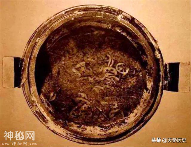 湖南利苍古墓中，曾出土一样瞬间消失的文物，专家：谁说考古无用-5.jpg