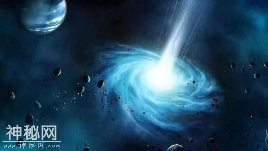 宇宙中已知最大黑洞，发的光超银河系两千倍，或已把所在星系吃掉-5.jpg