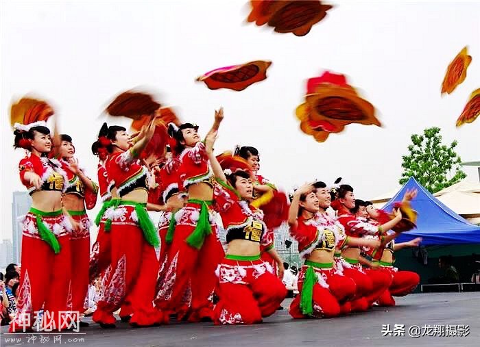 庙会，又称“庙市”或“节场” 是中国民间宗教及岁时风俗！-4.jpg