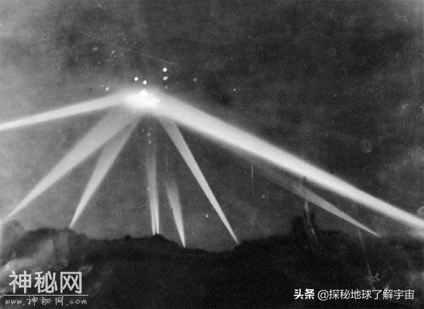 人类历史十大UFO事件，10%的概率是真的-1.jpg