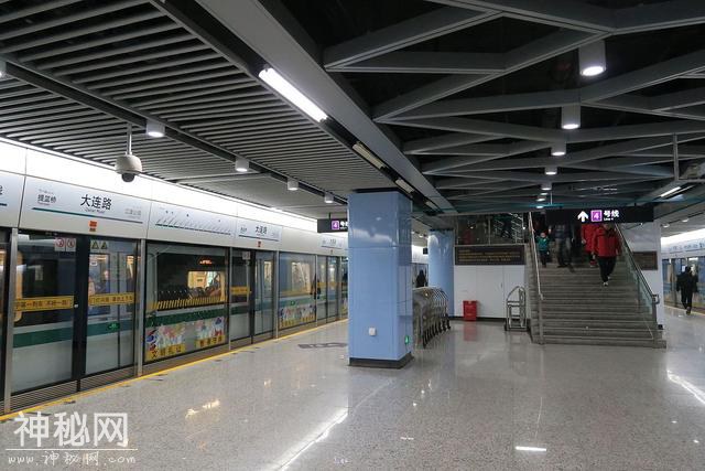 又是一项绝技，中国要在航母基地下方建地铁，挖通2870米长的隧道-2.jpg