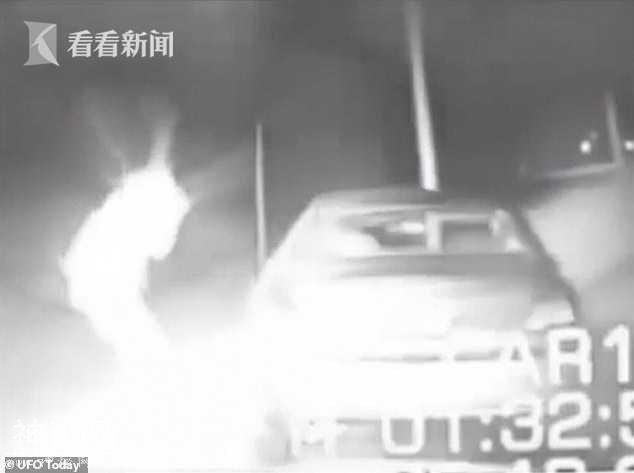 视频｜警察深夜查车亮光闪过原地消失 外星人带走了？-3.jpg