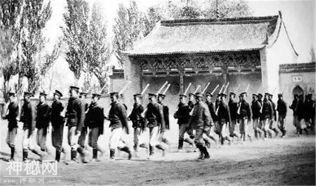 清朝灭亡后，100多万清兵都去哪了？有一支军队坚持到了1987年-4.jpg