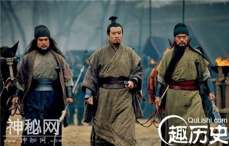 野史趣闻：三国土豪张飞曾被刘备骗光钱财？-2.jpg