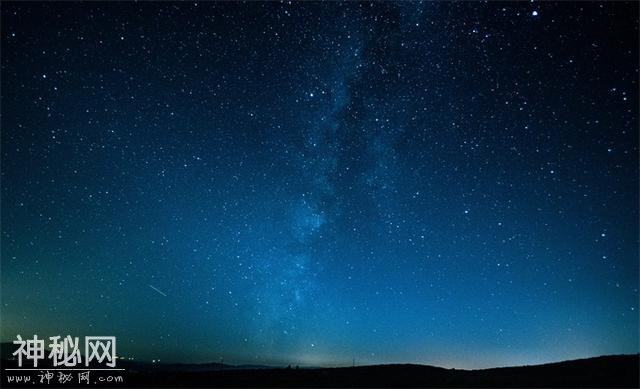 美国防部私底下都在秘密研究啥？虫洞、隐形斗篷、UFO和额外维度-1.jpg