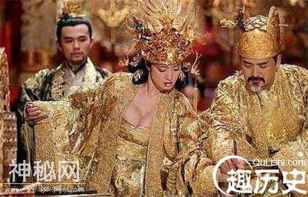 野史揭秘：皇帝死后继承皇帝如何对待后宫小妈-2.jpg