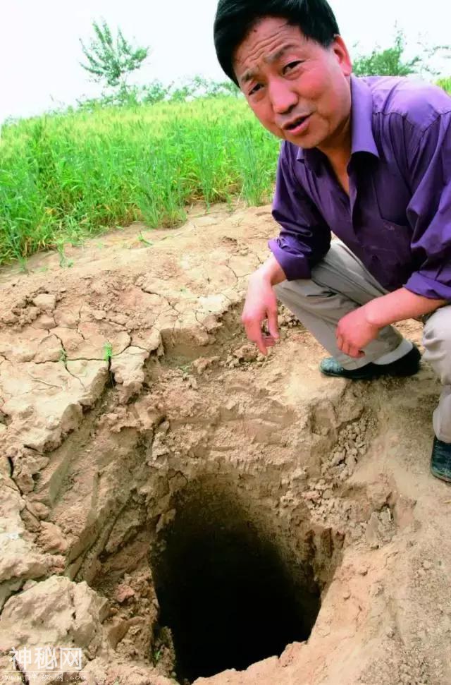 考古还是盗墓？看看他们手里拿的洛阳铲就知道了！-8.jpg