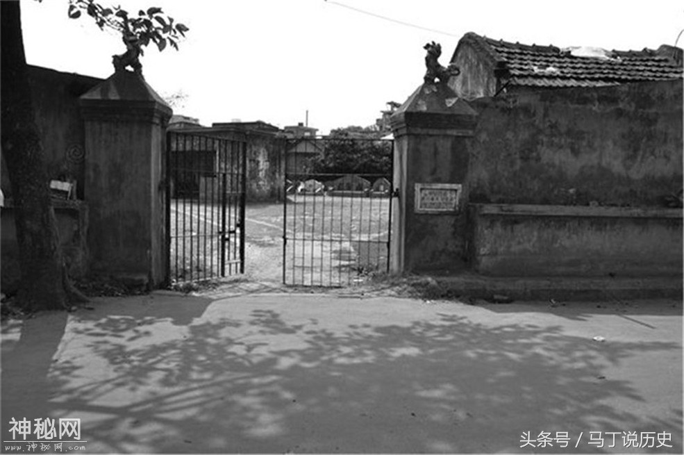 实拍一个敛骨师的真实生活：不怕灵异事件，他最怕遇见这样的人-1.jpg