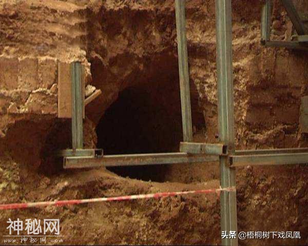 盗墓高手是咋知地下深处棺材怎么摆放的？考古人员现在也懂了-13.jpg