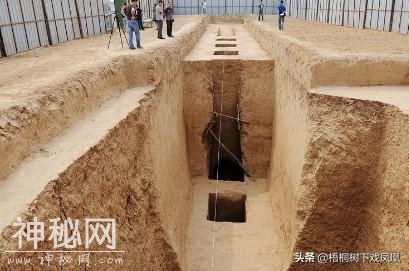 盗墓高手是咋知地下深处棺材怎么摆放的？考古人员现在也懂了-12.jpg
