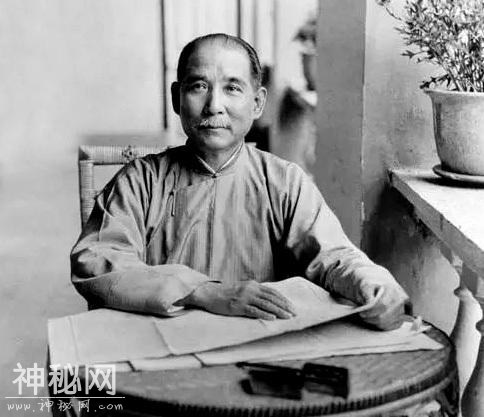 这位德高望重的老人，既帮过孙中山，也帮过毛主席-3.jpg
