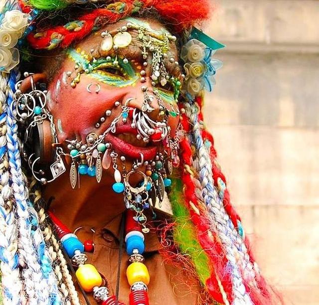 每个人看一眼都很震撼的24个奇人异士-24.jpg