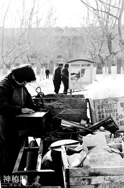 70年代北京街头的老照片 一代人无法抹灭的时光记忆-3.jpg