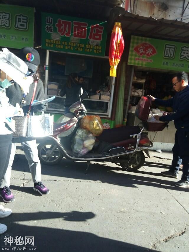 为什么电动车非要有脚踏板才能上牌照？专家的建议老百姓怎么看？-1.jpg