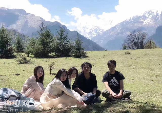 向佐和郭碧婷浪漫游若丁山，向佐被嘲像野人，而郭碧婷肚子成焦点-16.jpg