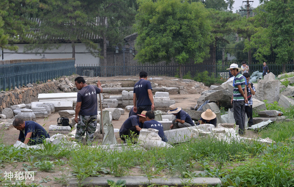 实拍圆明园考古发掘现场：出土文物五万件，图6是最为激动的发现-2.jpg