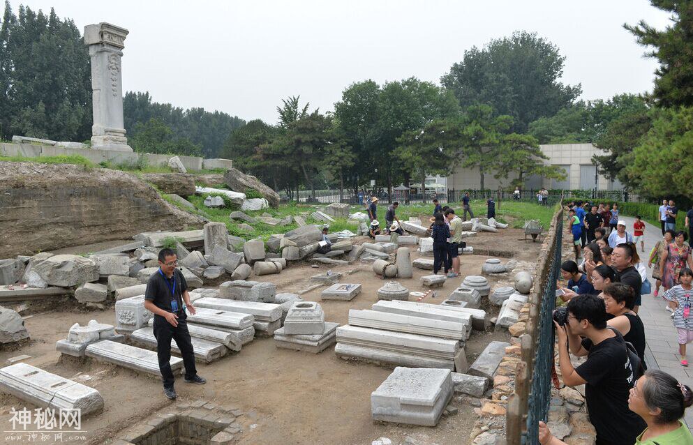 实拍圆明园考古发掘现场：出土文物五万件，图6是最为激动的发现-3.jpg