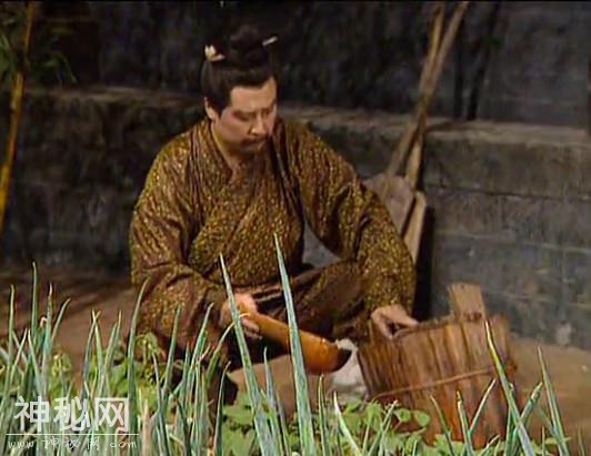 为何中国古代名人都爱种菜，其中一位还将自己“种”成了皇帝！-1.jpg