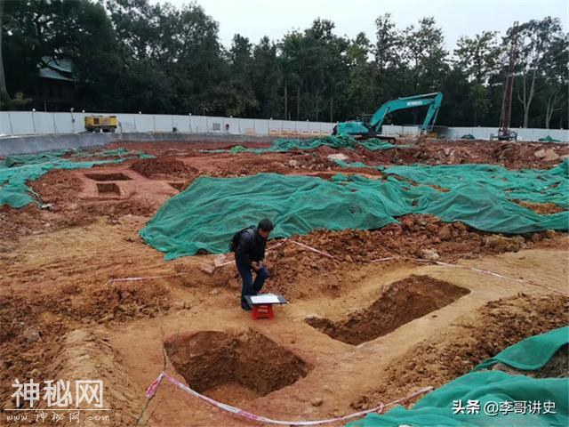 中山大学挖出汉代古墓，墓中出土十余件文物，学生：我们是古墓派-1.jpg