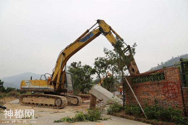 拆！东莞这个旧石场的违建被全面清拆！或将打造成地质公园-1.jpg