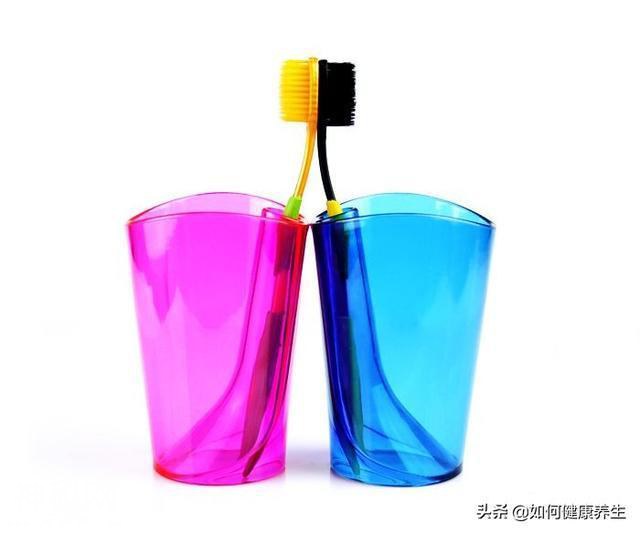 吃进肚子里的细菌，源头不是食物，也不是饮用水，而是这4处地方-2.jpg