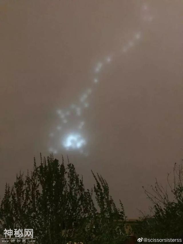 北京夜空现“光圈”！UFO？ 专家分析-4.jpg