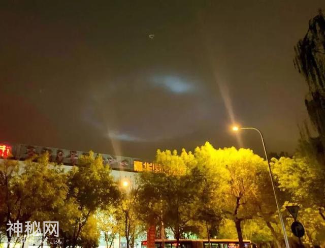 北京夜空现“光圈”！UFO？ 专家分析-1.jpg