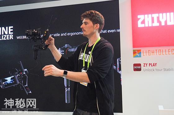 手持提壶创新拍摄体验 CES2019智云带来两款全新相机云台-2.jpg