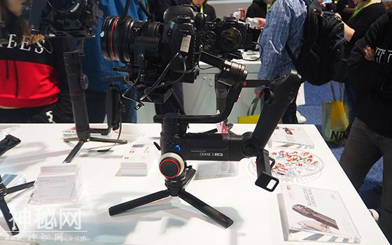 手持提壶创新拍摄体验 CES2019智云带来两款全新相机云台-4.jpg