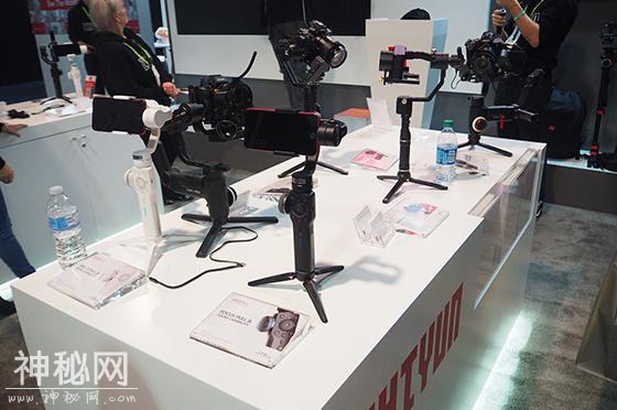 手持提壶创新拍摄体验 CES2019智云带来两款全新相机云台-6.jpg