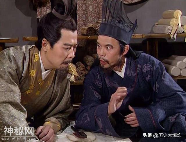 如果凤雏庞统没有早死，那么他和诸葛亮比起来，谁更厉害？-3.jpg