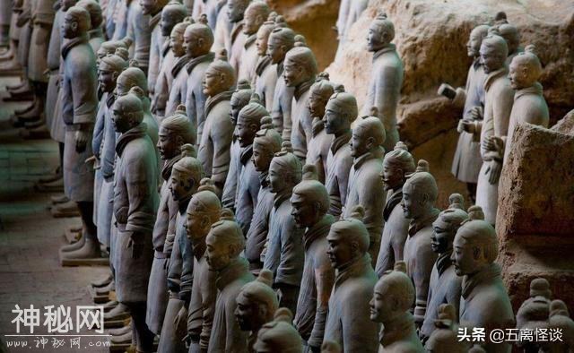 兵马俑之间的土堆为什么不挖？里面有东西，也是文物-1.jpg