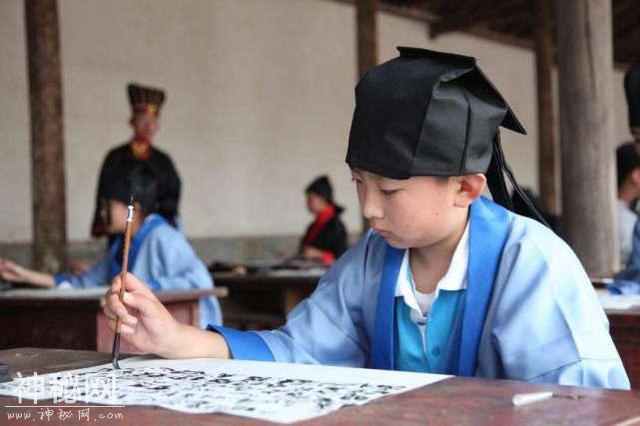 盘点历史上著名的搞笑诗！从头笑到尾！有人写的还不如小学生！-3.jpg