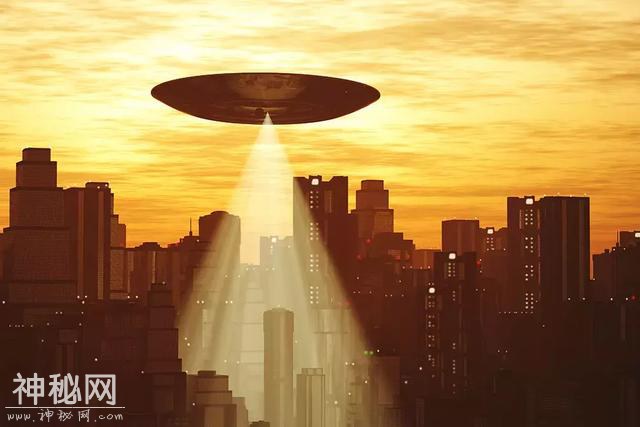 UFO报告是如何随着时代的发展而变化的-1.jpg