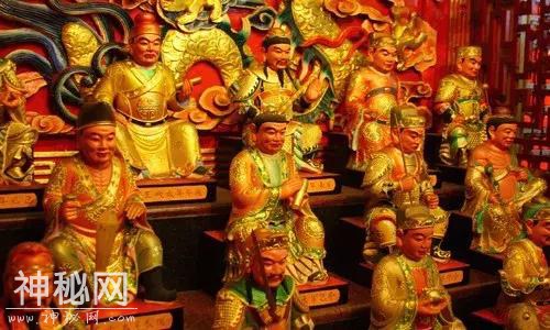 “太岁当头坐，无喜恐有祸”，今年你犯太岁了吗？-2.jpg