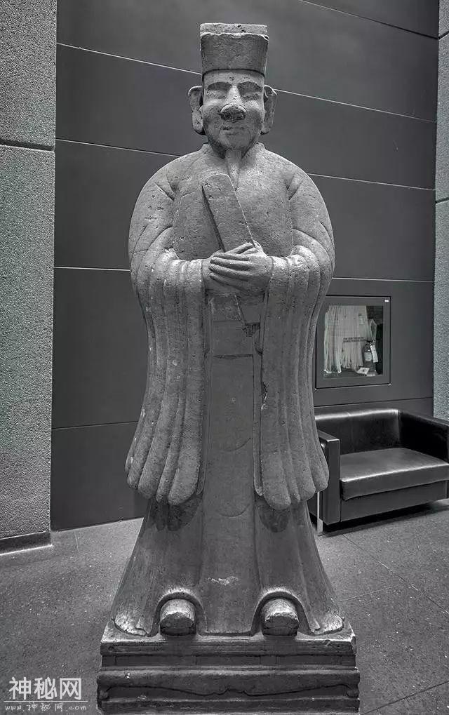 中国古墓被搬到外国博物馆，墓主人或是明代武将！-3.jpg