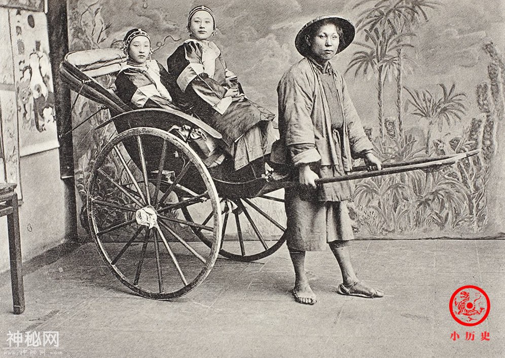 老照片：晚清妇女头上的“抹额”-2.jpg
