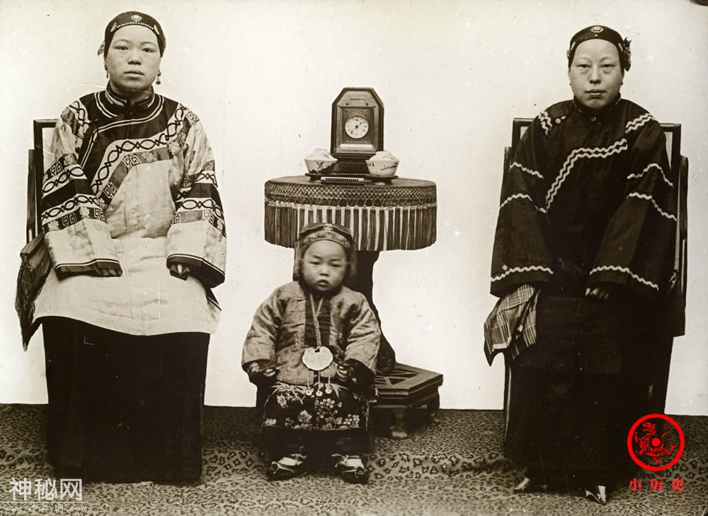 老照片：晚清妇女头上的“抹额”-7.jpg