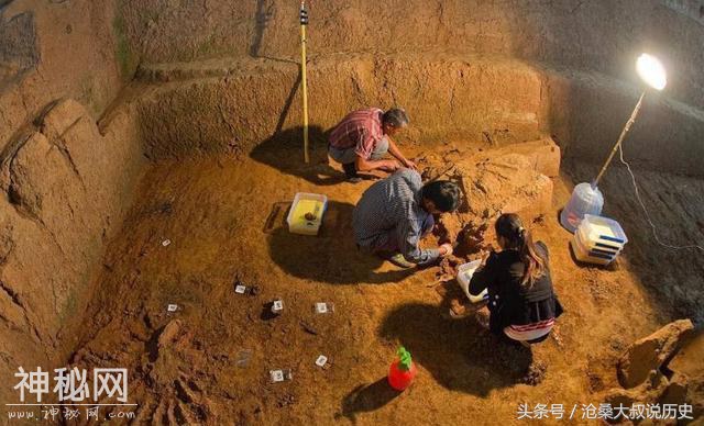 在考古行业中，最令人头疼的的事情，就是遇见了湿尸！-1.jpg