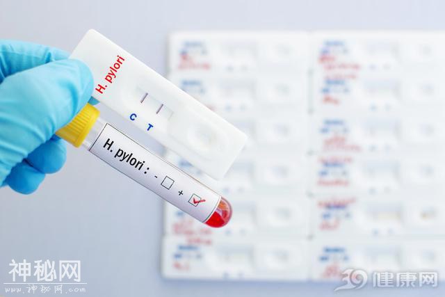 胃里有幽门螺杆菌，试试2个方法，或能把细菌清除-1.jpg