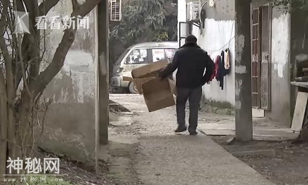 视频｜男子遇查却被发现“已死亡”？背后故事让人心酸-3.jpg