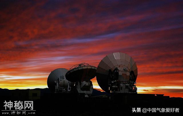 今天，宇宙中最黑最神秘的黑洞就要现真身了！它会是什么样子？-3.jpg