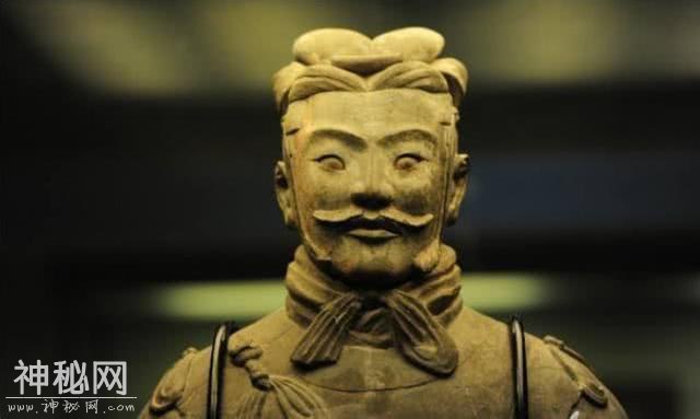 秦始皇打仗为何不缺军粮？湖北挖出一座古墓，出土文物或解开真相-4.jpg
