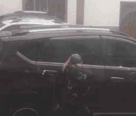 搞笑GIF:第一张有点猥琐，千万别看！-3.jpg