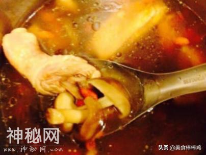 鸡汤炖出来不够鲜嫩？按照这个方法做，保证鸡肉又嫩又好吃！-3.jpg