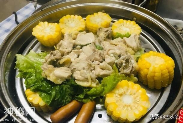 一锅广东的桑拿菜，汤底是鸡汤或粥底，吃完菜，来碗汤粥，好完美-8.jpg